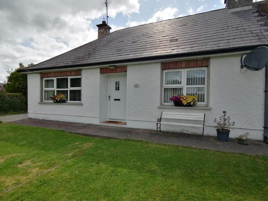 Rossole Cottage Enniskillen Exterior photo